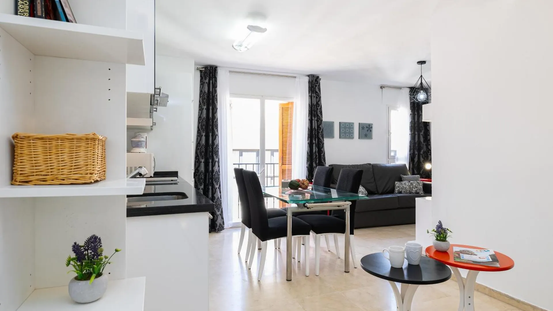 Apartment Holidays2Malaga Ancha Del Carmen Aacc, Lift, Wifi