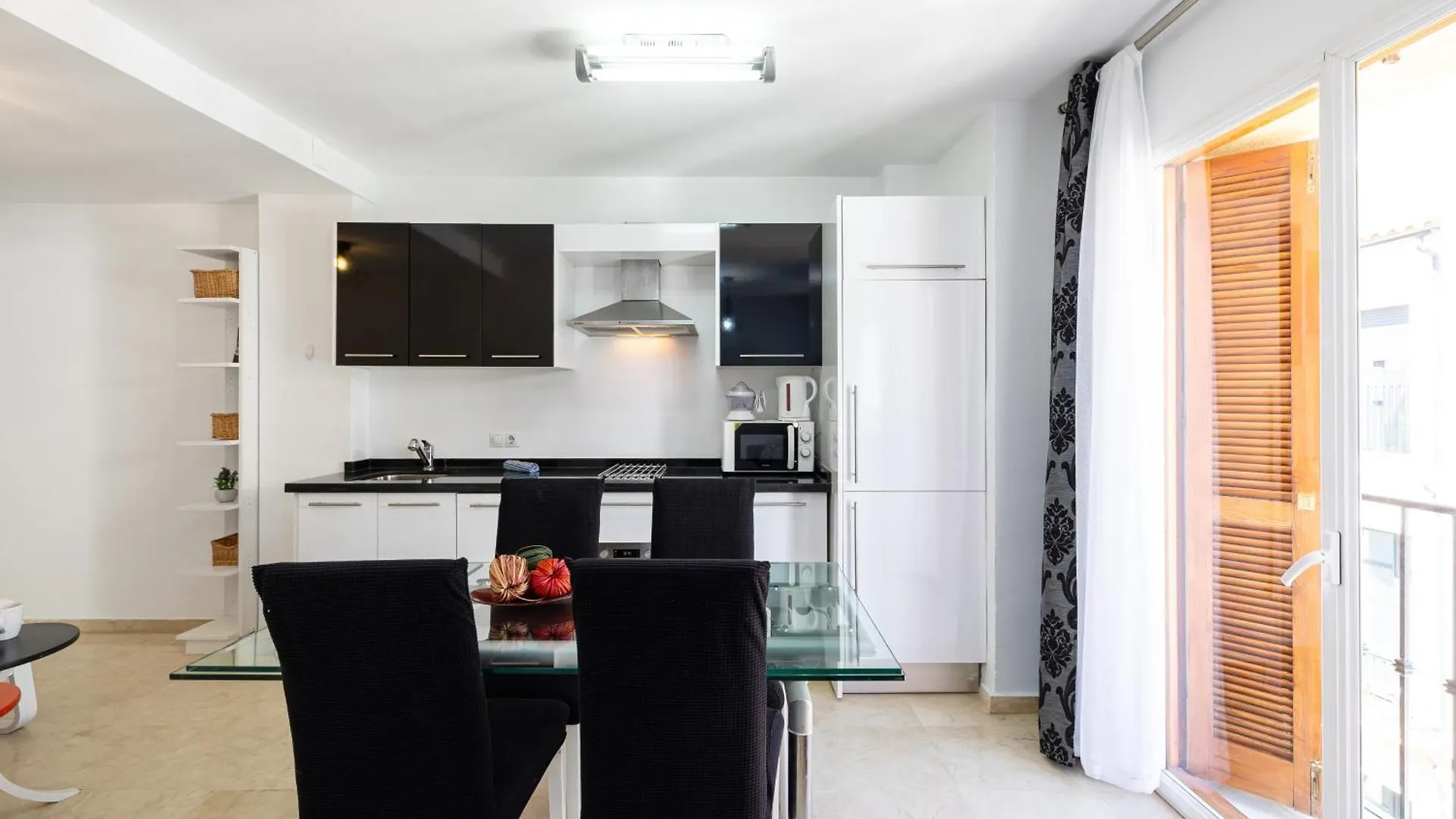 Holidays2Malaga Ancha Del Carmen Aacc, Lift, Wifi Apartment Malaga